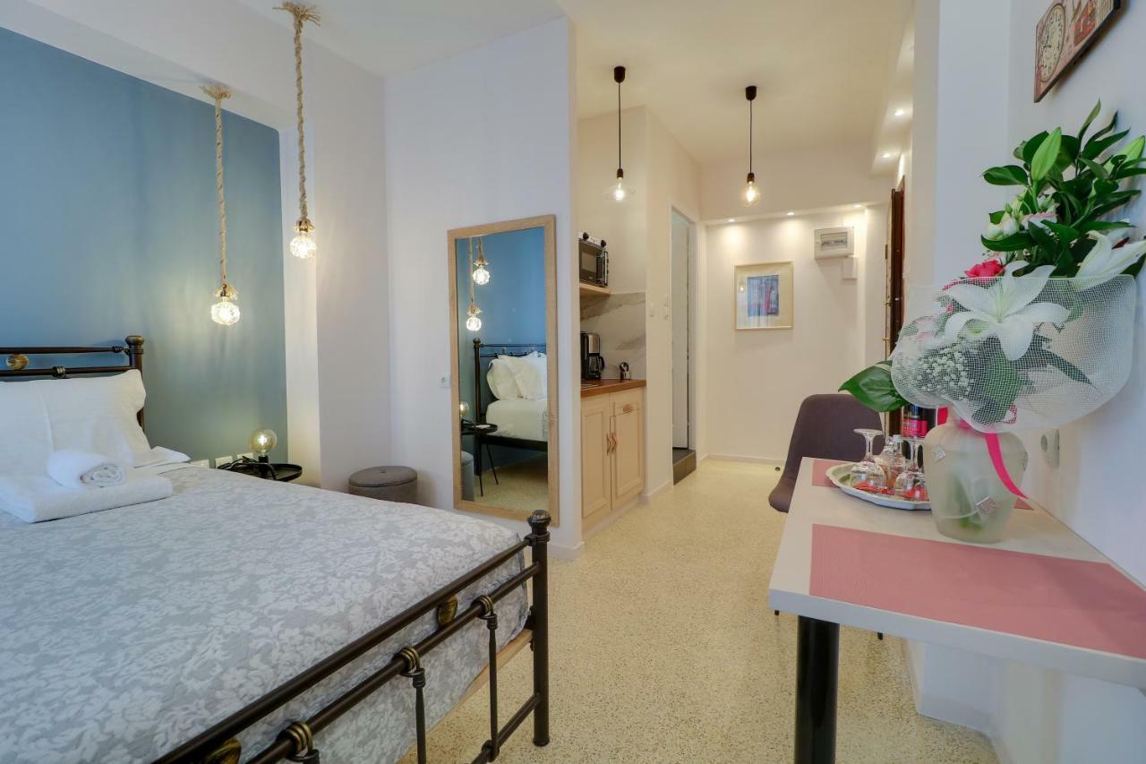 Stylish, Comfy Suite In The Heart Of Atina Dış mekan fotoğraf