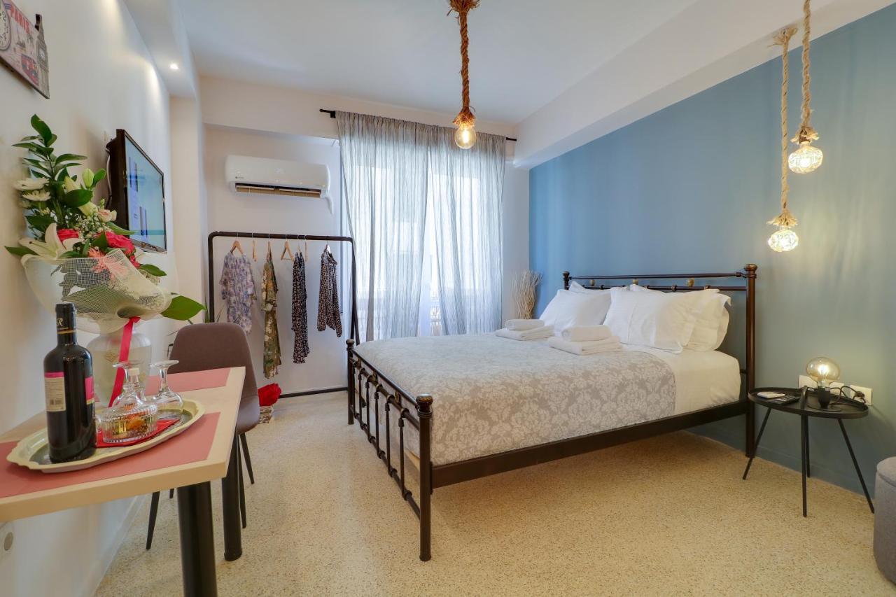 Stylish, Comfy Suite In The Heart Of Atina Dış mekan fotoğraf